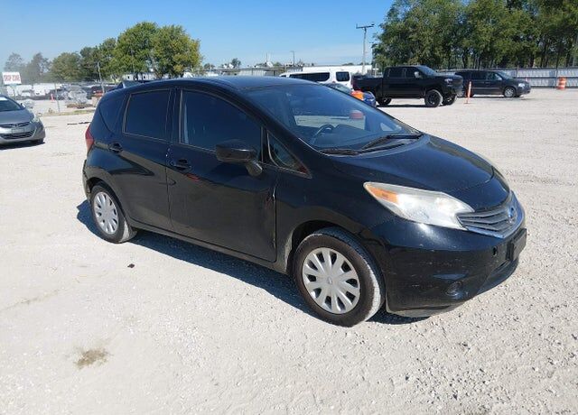 2016 NISSAN Versa