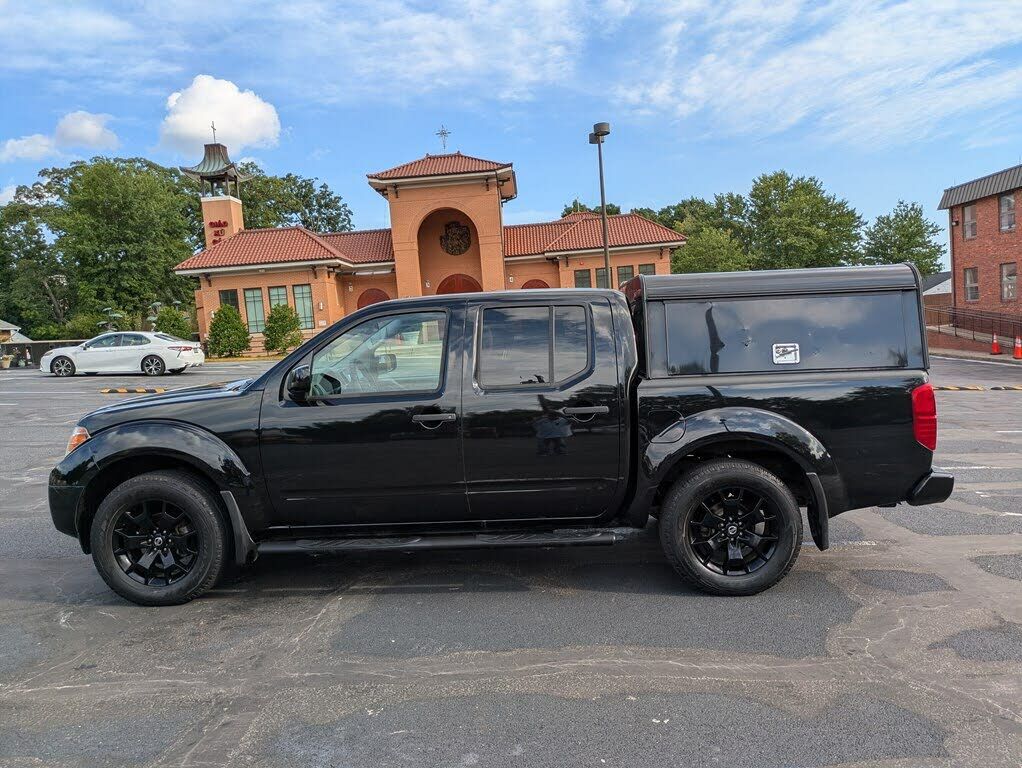 2021 NISSAN Frontier