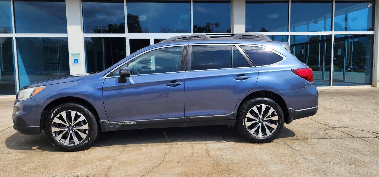 2017 SUBARU Outback