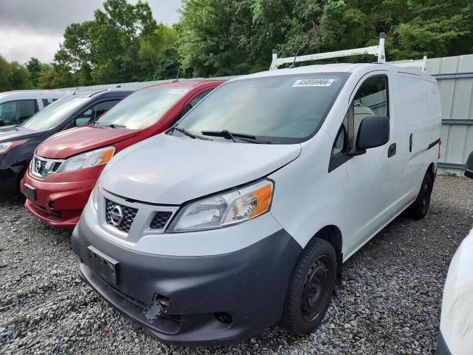 2014 NISSAN NV200