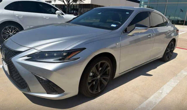 2024 LEXUS ES