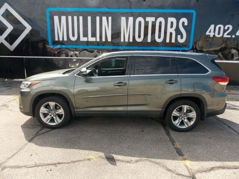 2019 TOYOTA Highlander