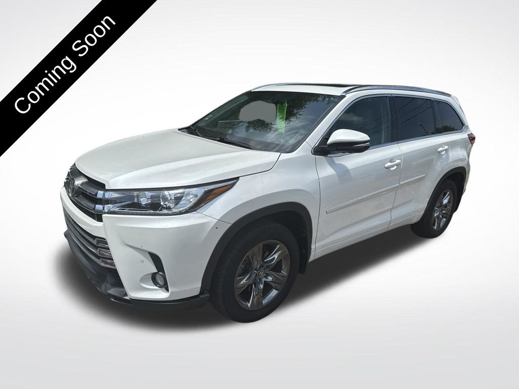 2017 TOYOTA Highlander