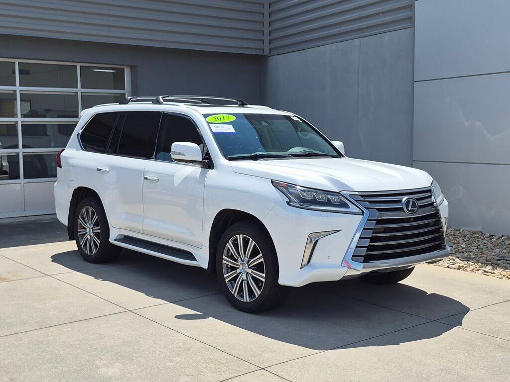 2017 LEXUS LX