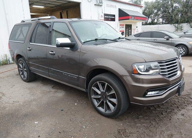 2017 LINCOLN Navigator L
