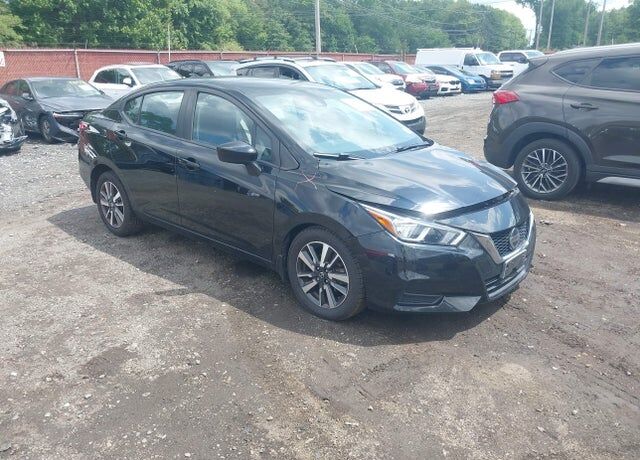 2022 NISSAN Versa