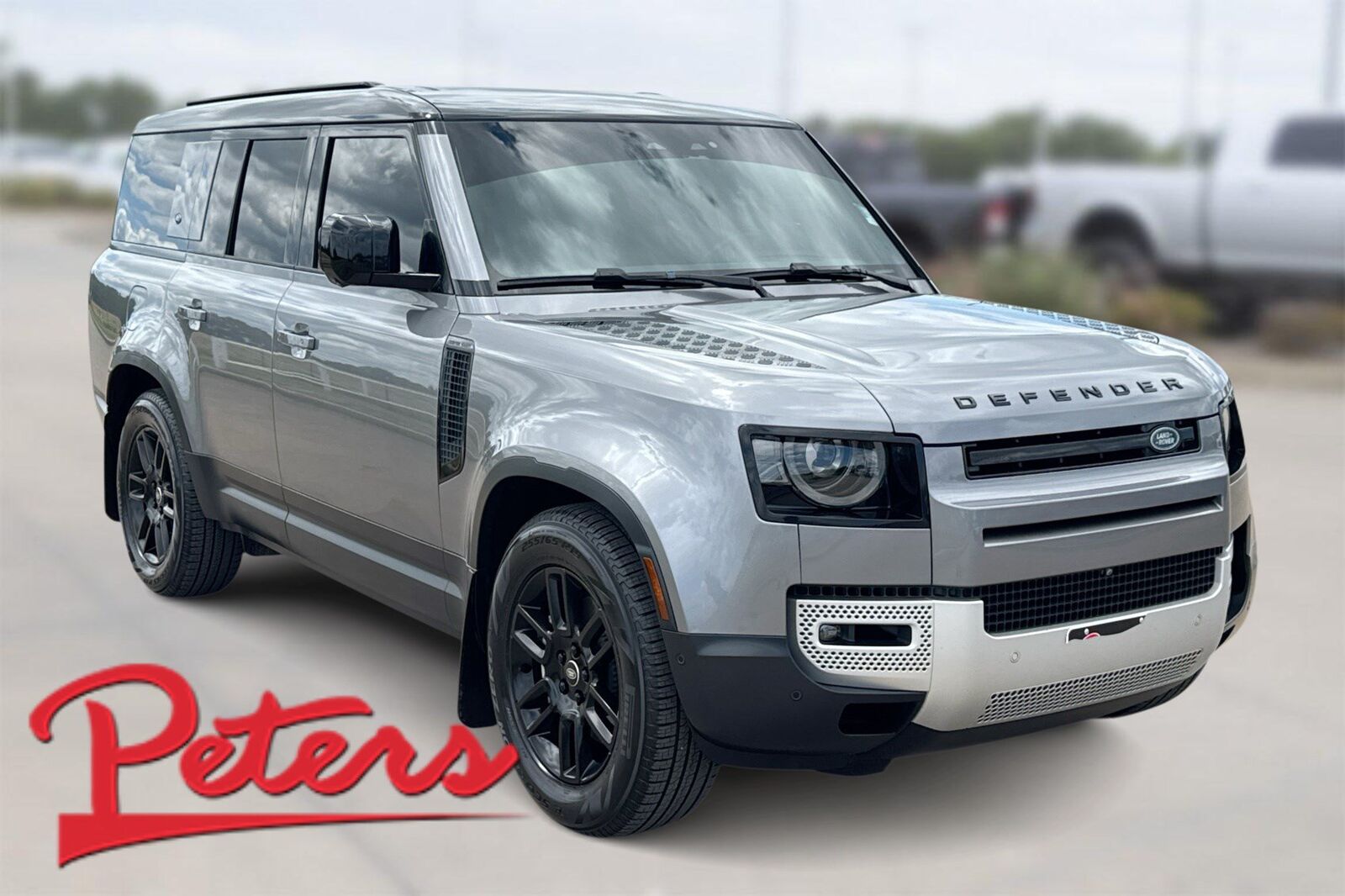 2024 LAND ROVER Defender