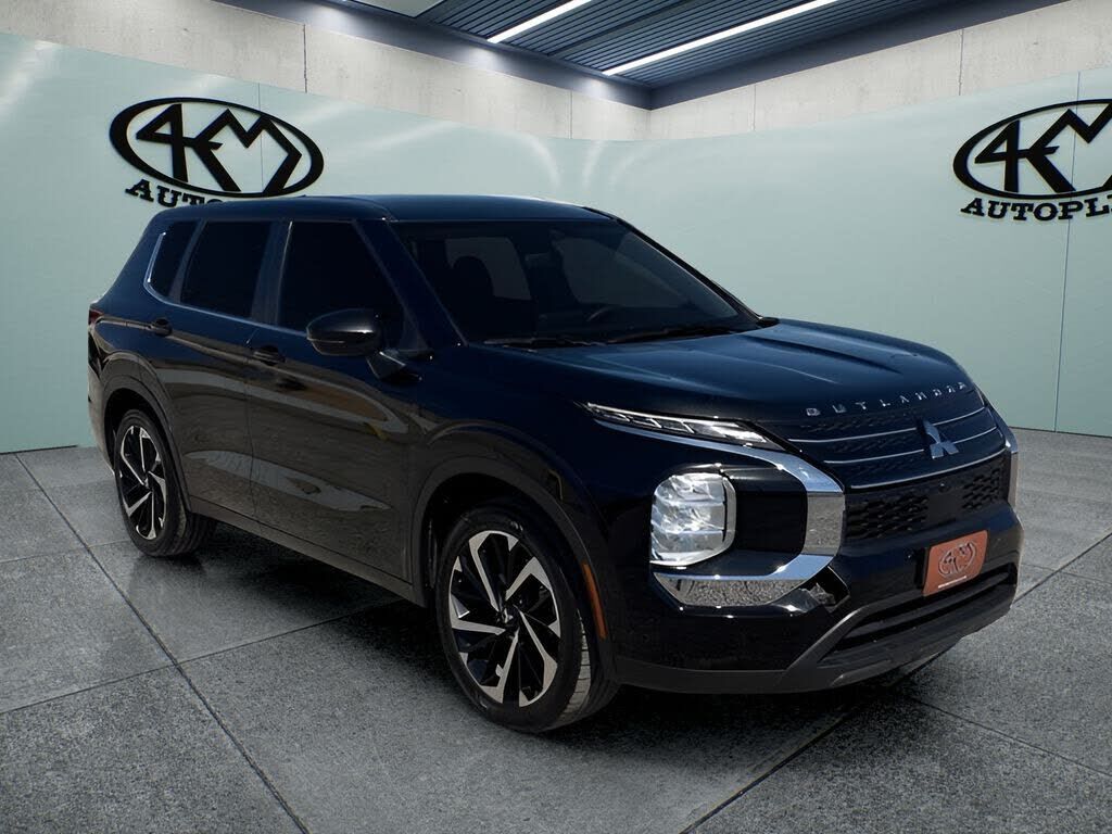 2022 MITSUBISHI Outlander