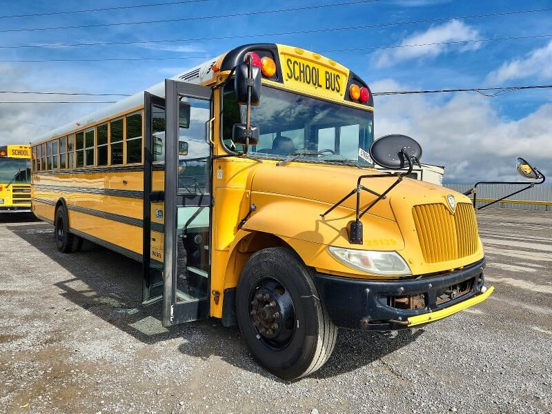 2014 IC BUS PB105
