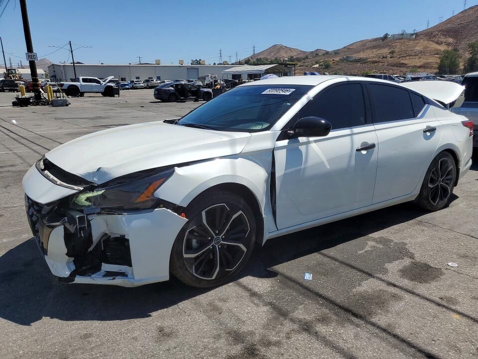 2025 NISSAN Altima