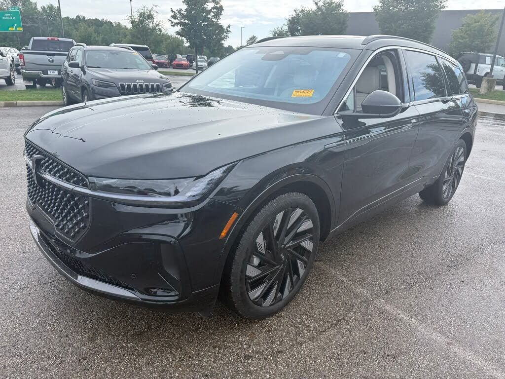 2025 LINCOLN Nautilus