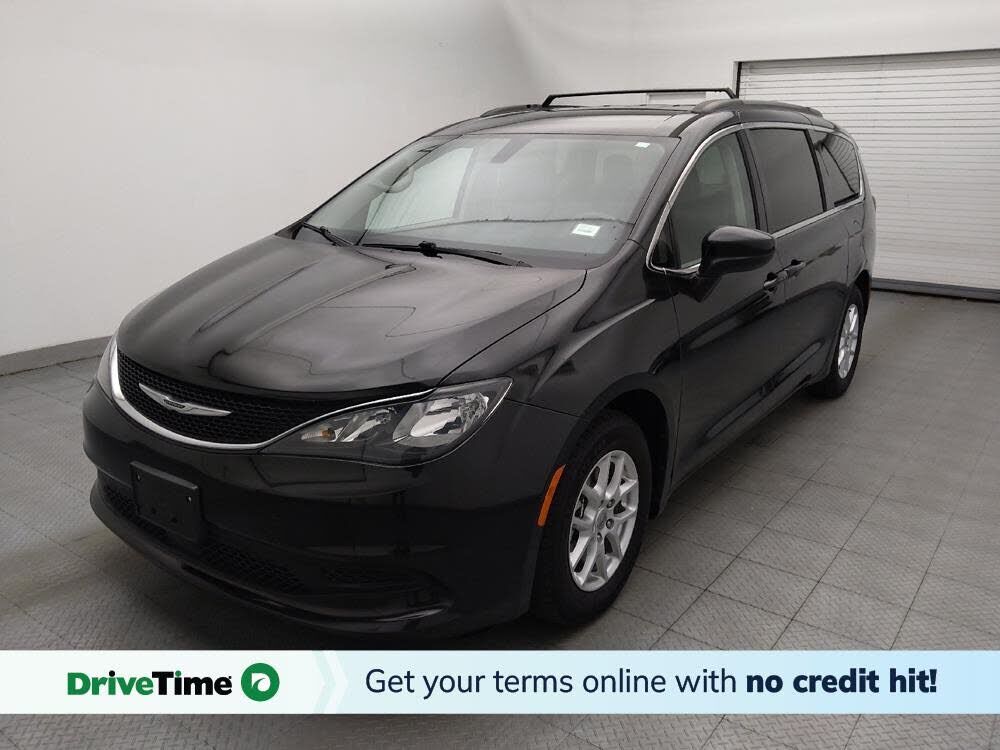 2021 CHRYSLER Voyager