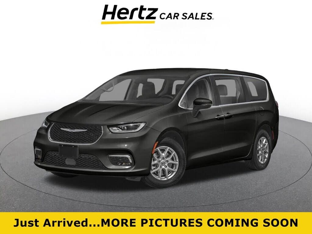 2023 CHRYSLER Pacifica
