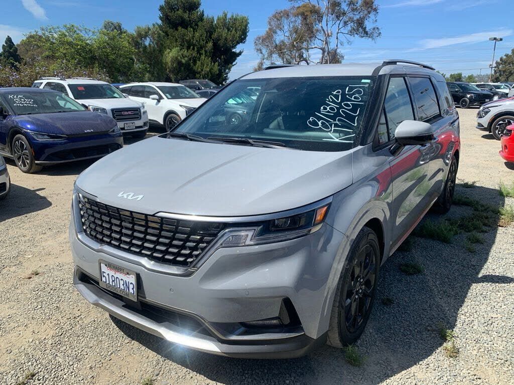 2023 KIA Carnival