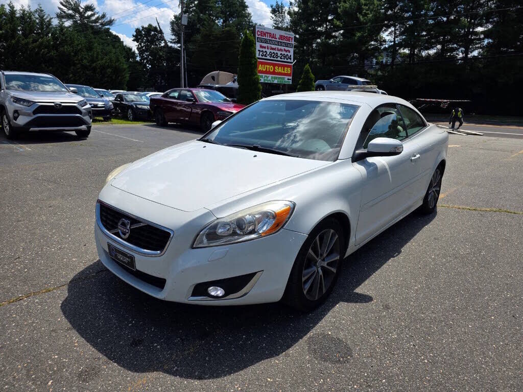 2013 VOLVO C70