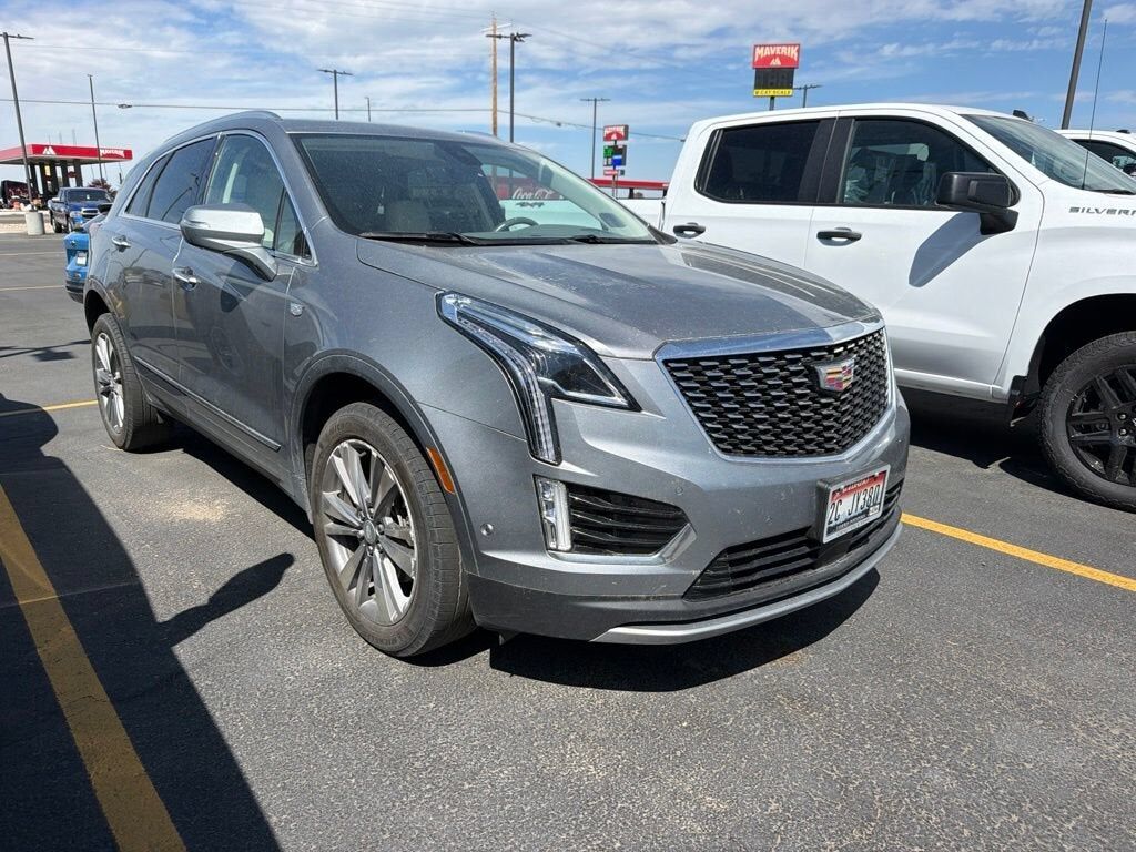 2024 CADILLAC XT5