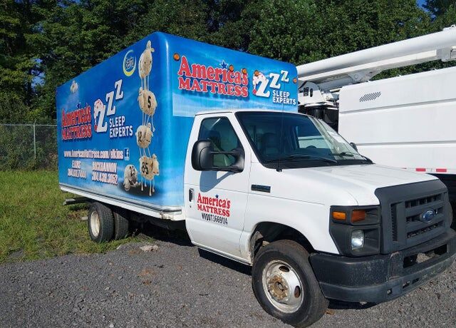 2017 FORD E-350