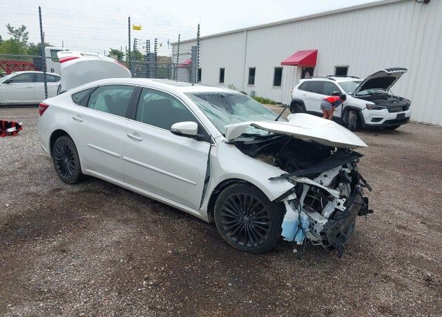 2017 TOYOTA Avalon