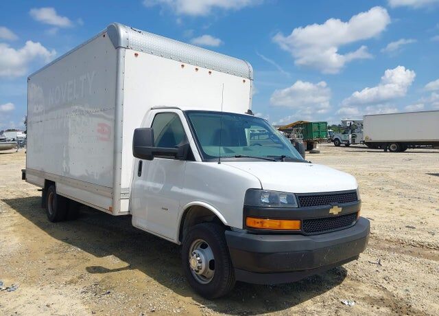 2020 CHEVROLET Express