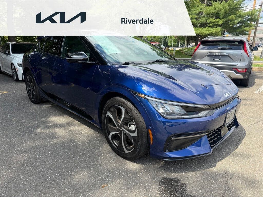 2023 KIA EV6