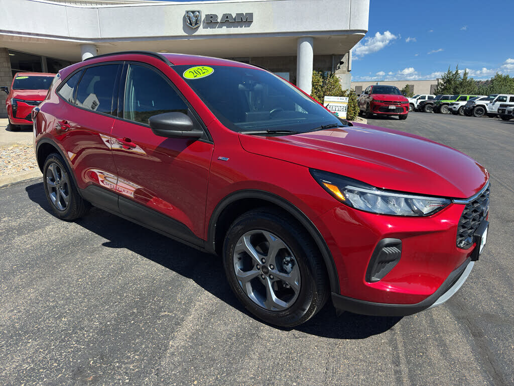 2025 FORD Escape
