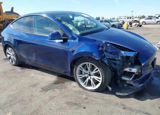 2022 TESLA Model Y