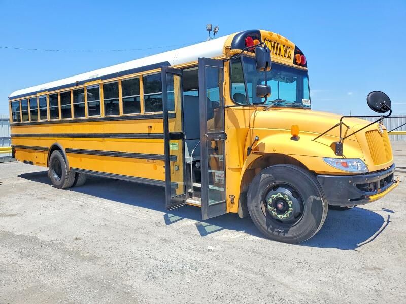 2014 IC BUS PB105