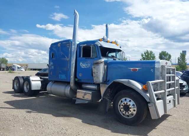 2004 PETERBILT 379