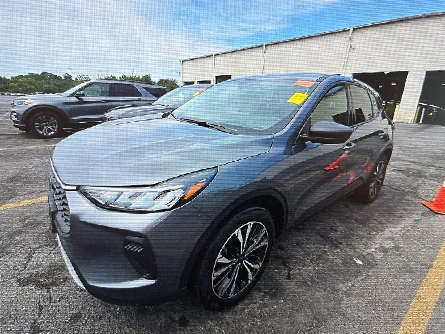 2025 FORD Escape