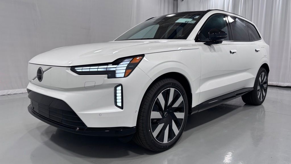 2026 VOLVO EX90