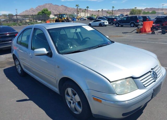 2004 VOLKSWAGEN Jetta