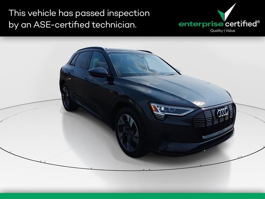 2022 AUDI e-tron
