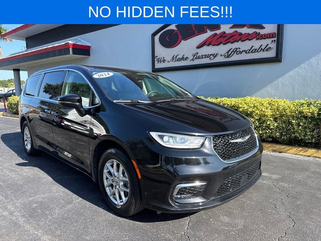 2024 CHRYSLER Pacifica