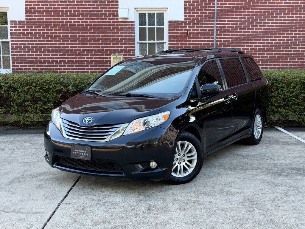 2016 TOYOTA Sienna