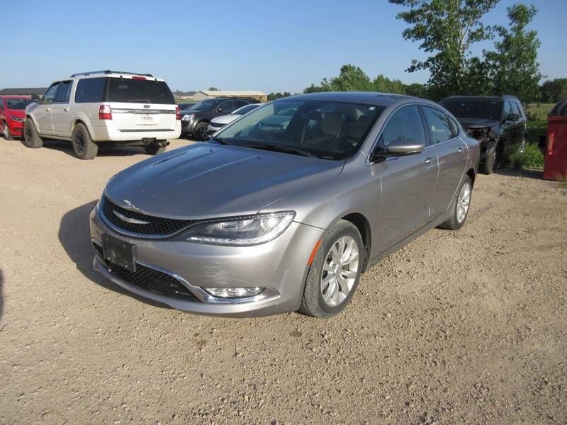 2015 CHRYSLER 200
