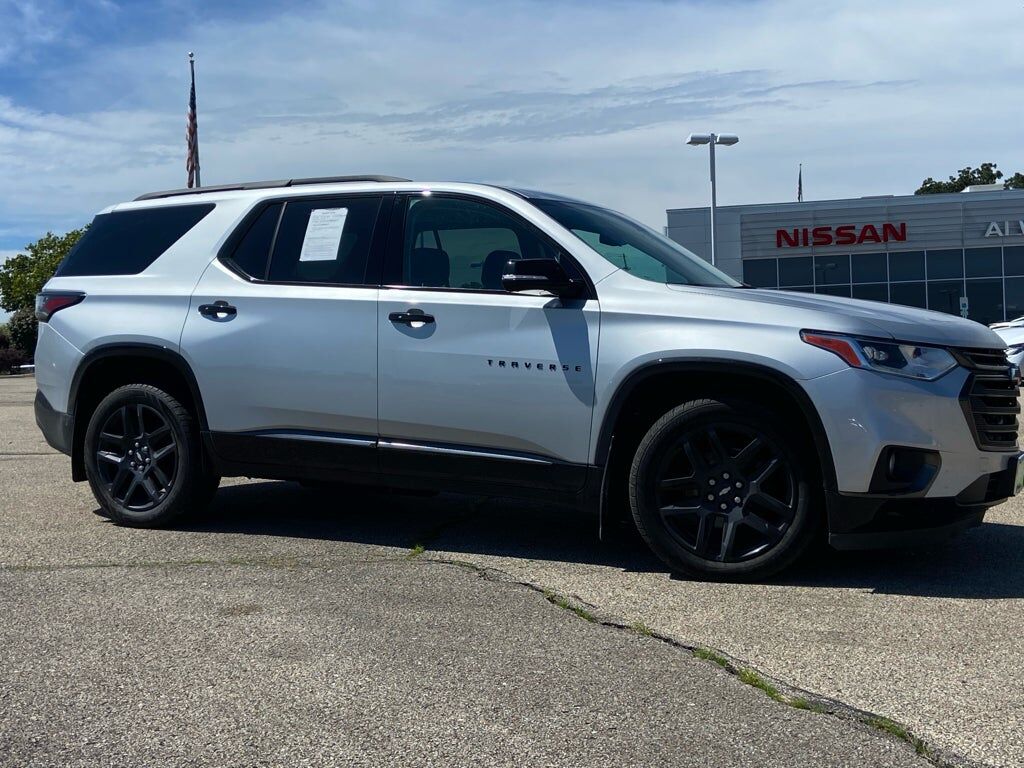 2021 CHEVROLET Traverse