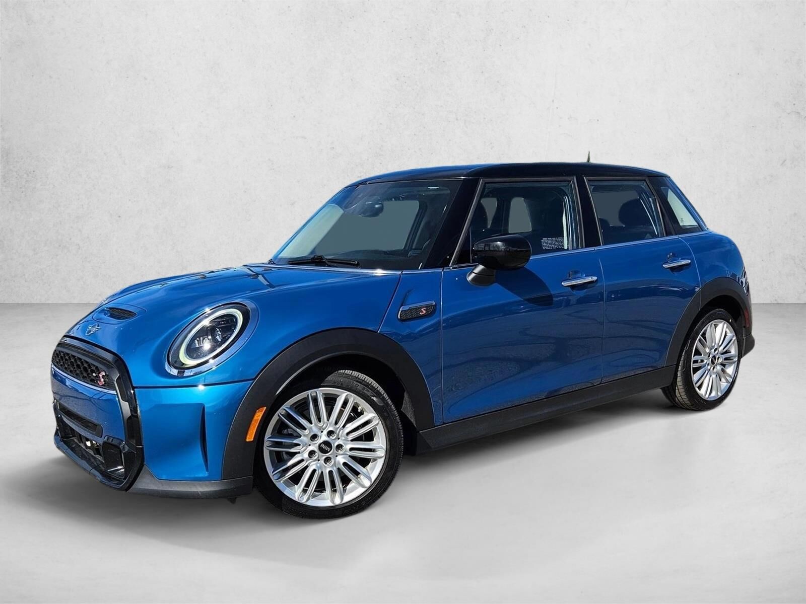 2023 MINI Hardtop