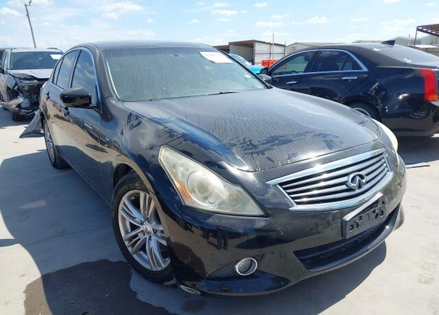 2013 INFINITI G37