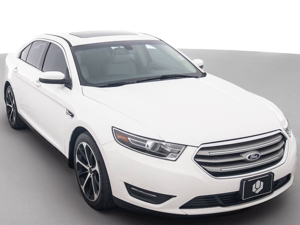 2014 FORD Taurus