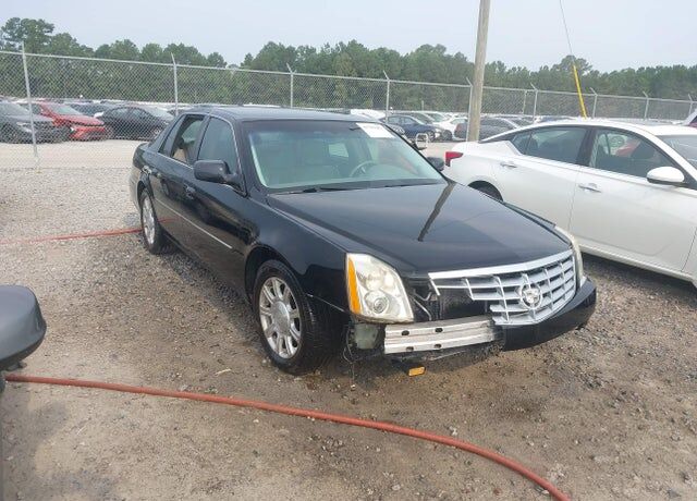 2010 CADILLAC DTS