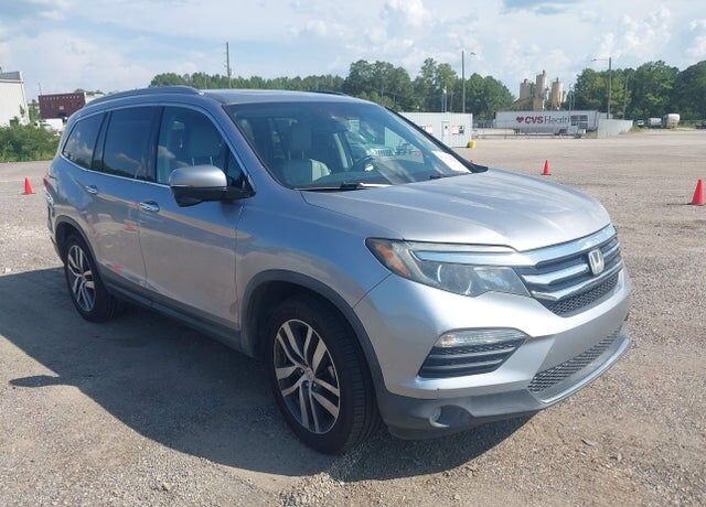 2017 HONDA Pilot