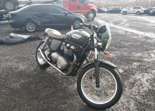 2016 TRIUMPH Thruxton