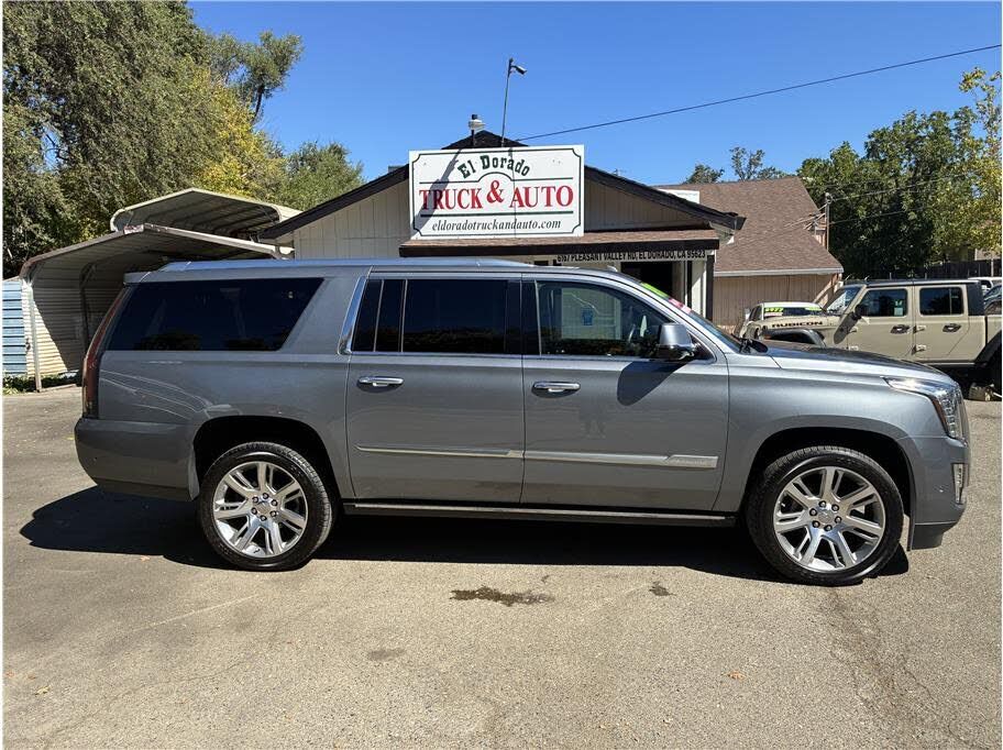 2019 CADILLAC Escalade ESV