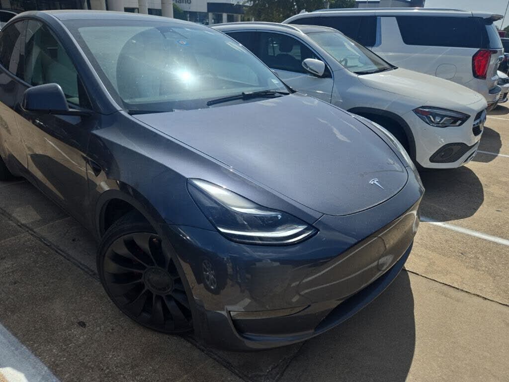 2022 TESLA Model Y
