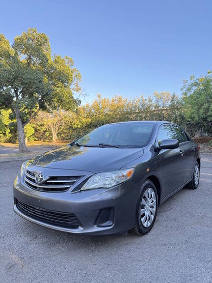 2013 TOYOTA Corolla