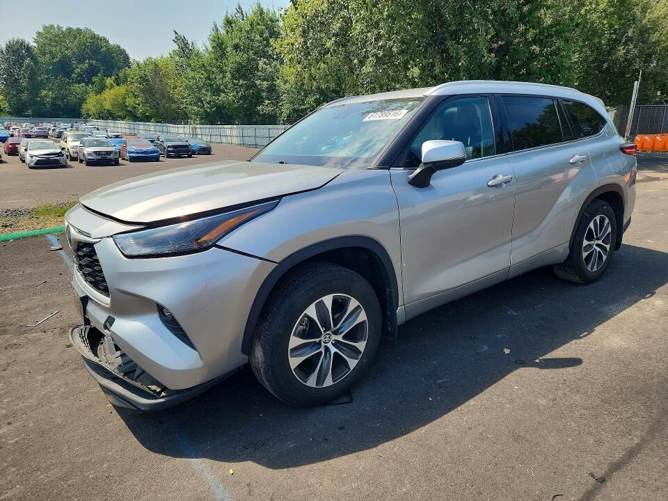 2022 TOYOTA Highlander