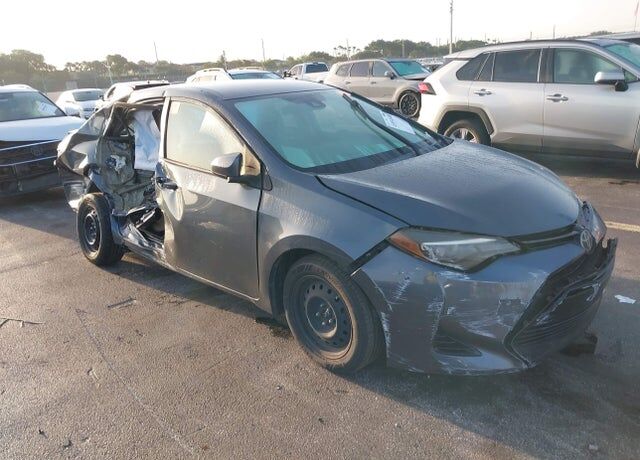 2018 TOYOTA Corolla