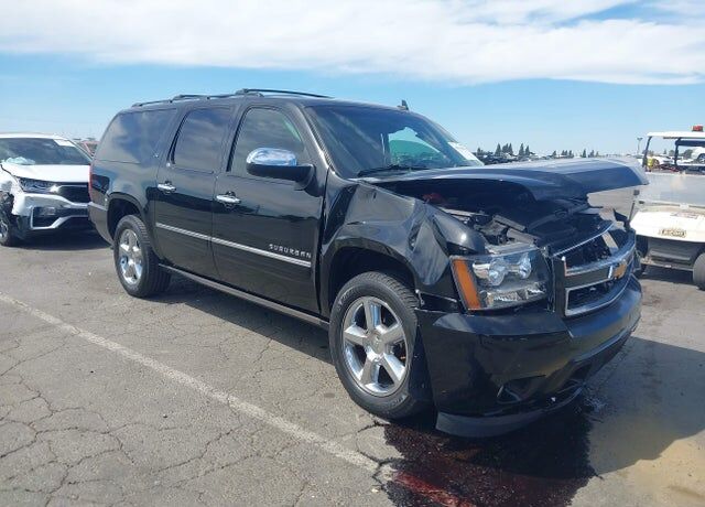 2013 CHEVROLET Suburban