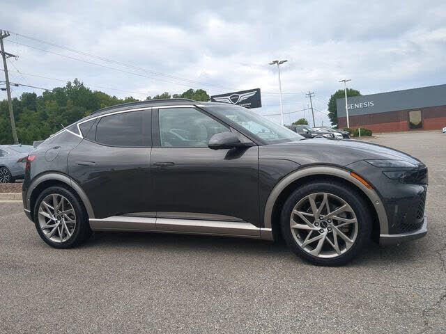 2023 GENESIS GV60