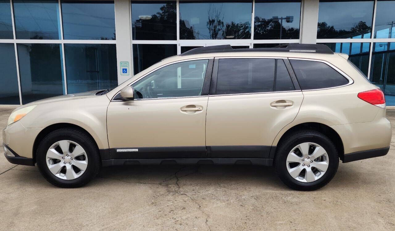 2010 SUBARU Outback